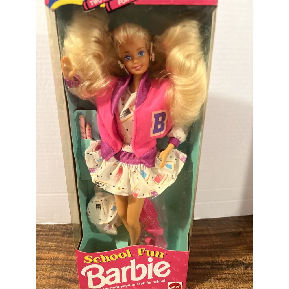 NIB 1991 SCHOOL FUN BARBIE DOLL 2721 Toys R Us LIMITED EDITION Mattel